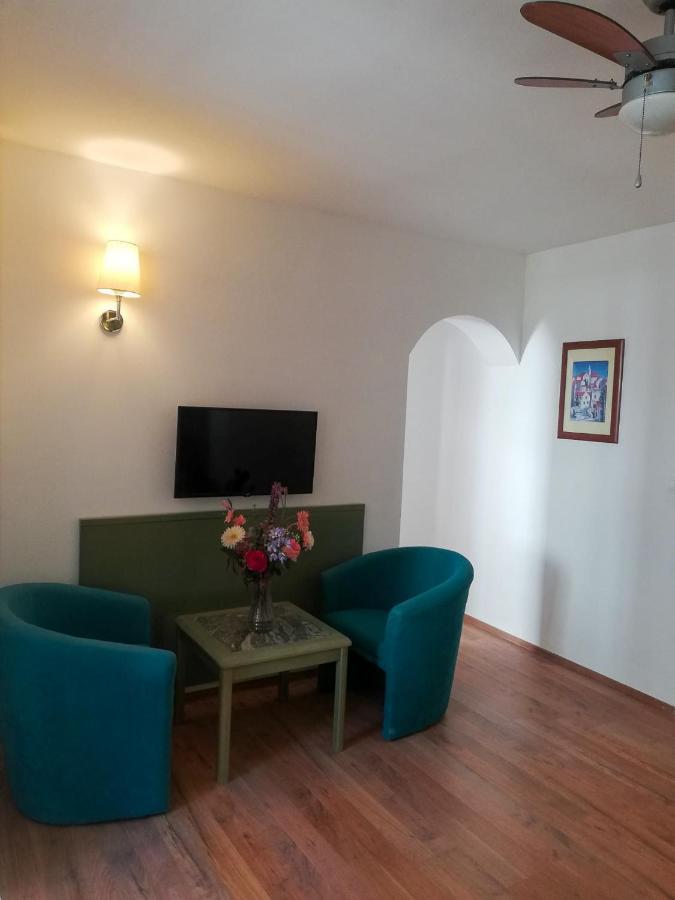 Apartmani Mistral Makarska Phòng bức ảnh